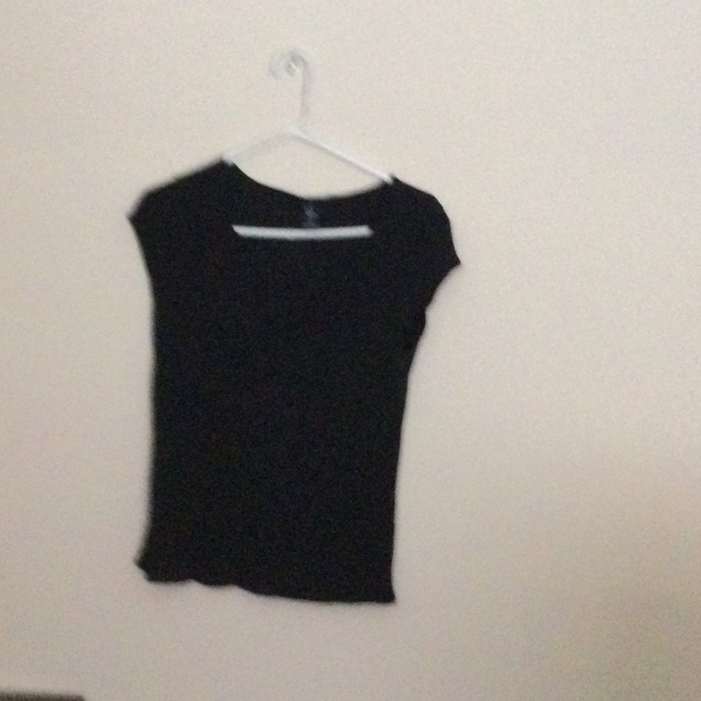 Gap medium black top
